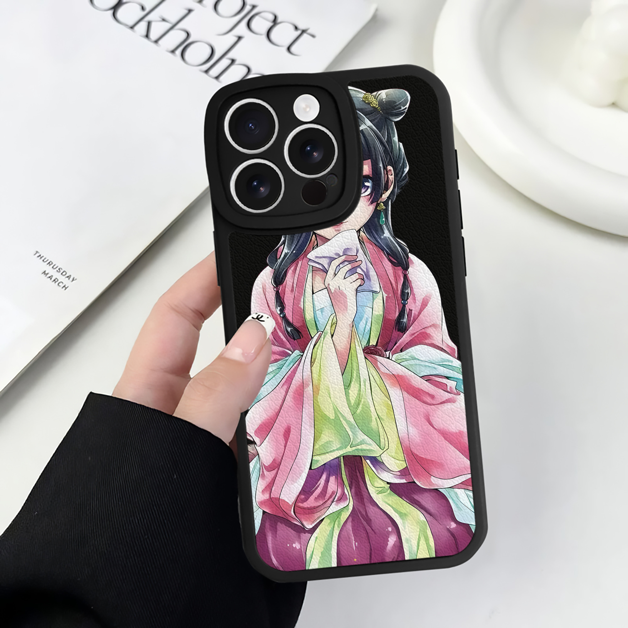 （画像用） 薬屋のひとりごと The Apothecary Diaries 【iPhone 16シリーズ対応】シリコンスマホケース（レザー調） 材質：シリコン